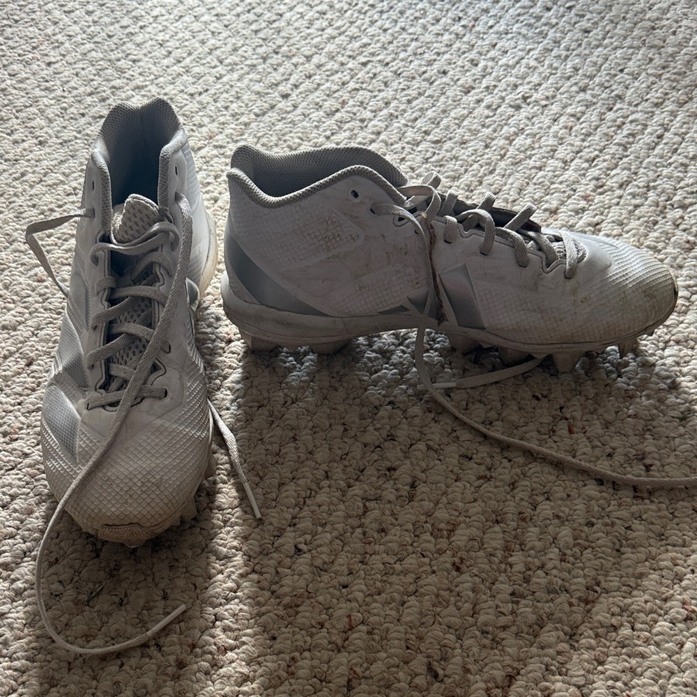 Men’s White Athletic Cleats